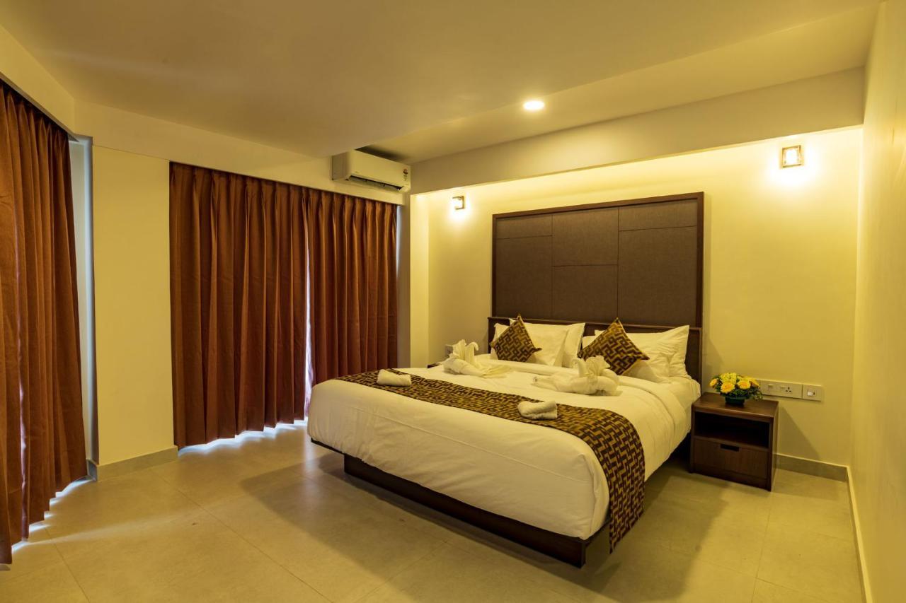 Arctic Hotel Kochi Ngoại thất bức ảnh