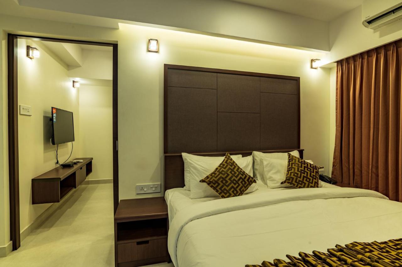 Arctic Hotel Kochi Ngoại thất bức ảnh