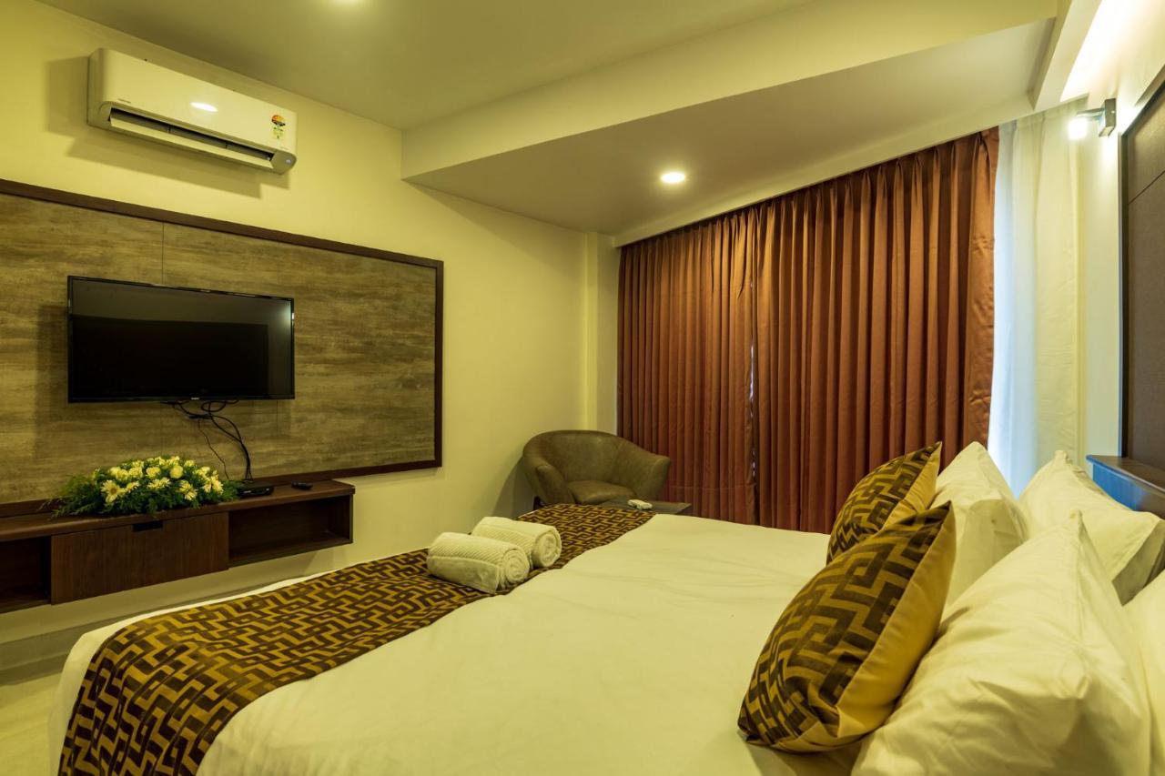 Arctic Hotel Kochi Ngoại thất bức ảnh