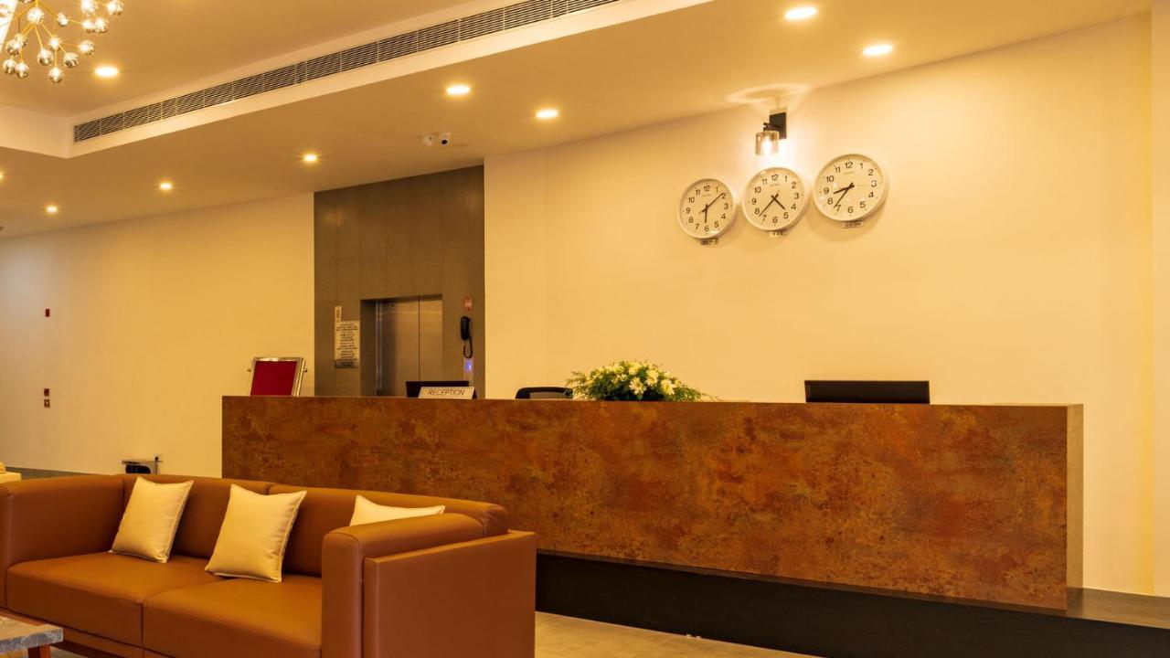 Arctic Hotel Kochi Ngoại thất bức ảnh