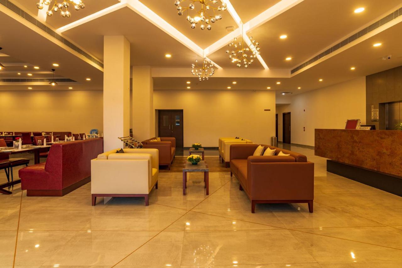 Arctic Hotel Kochi Ngoại thất bức ảnh