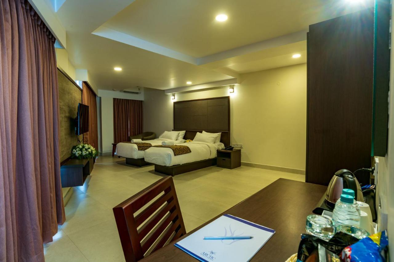 Arctic Hotel Kochi Ngoại thất bức ảnh