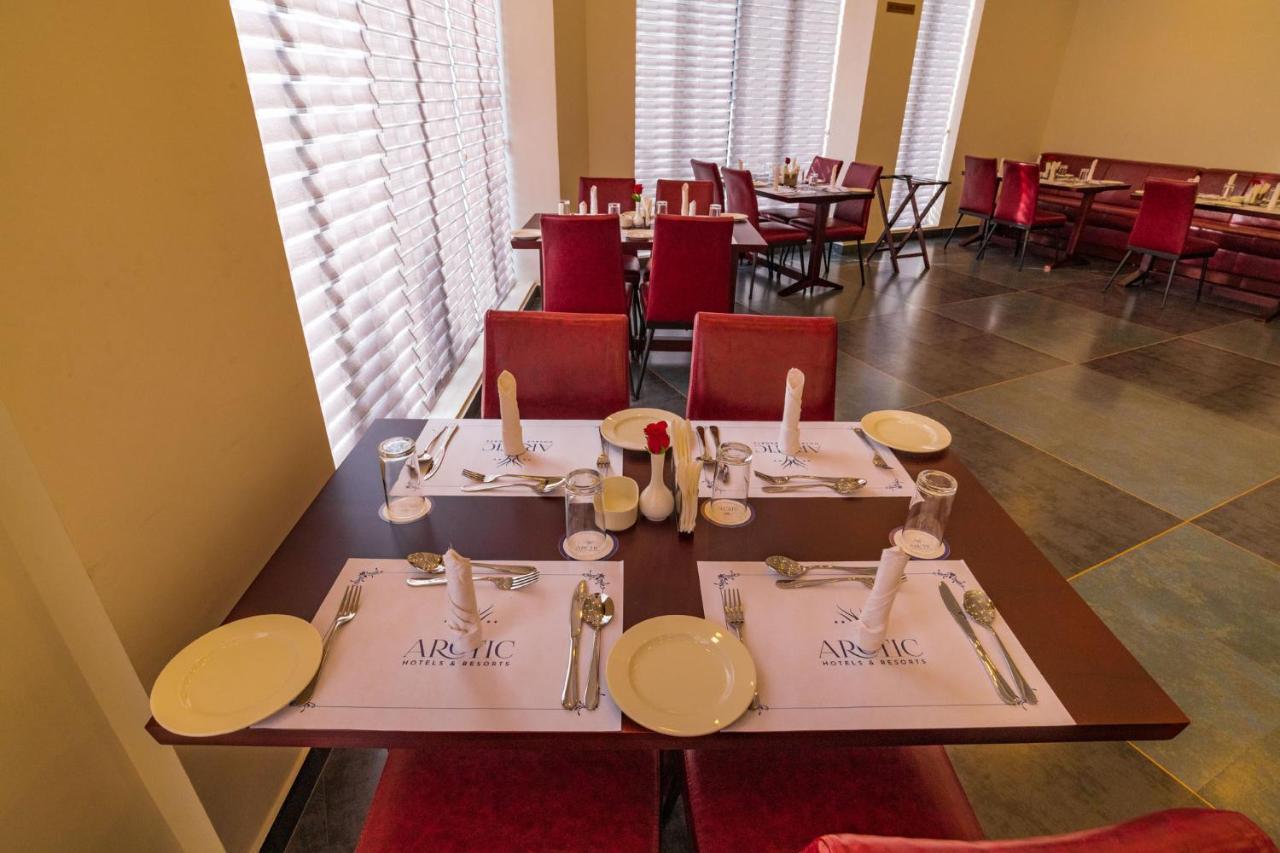 Arctic Hotel Kochi Ngoại thất bức ảnh
