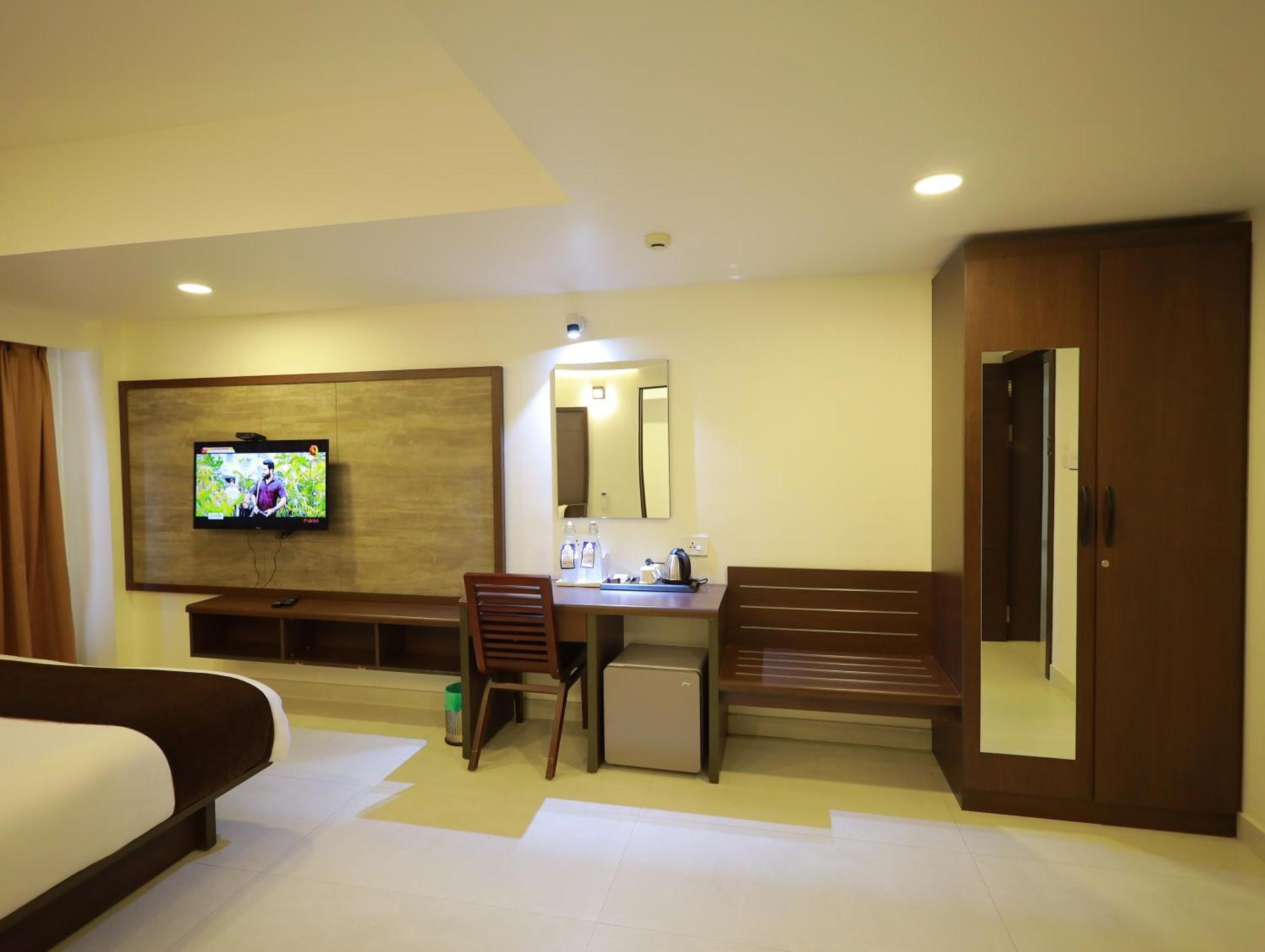Arctic Hotel Kochi Ngoại thất bức ảnh